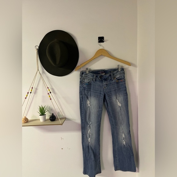 Ladies Silver Jeans Tuesdays Distressed - Picture 1 of 7